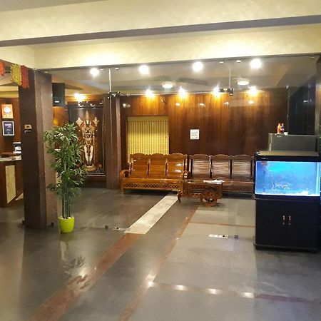 Hotel Ksr Srikalahasti Exterior photo