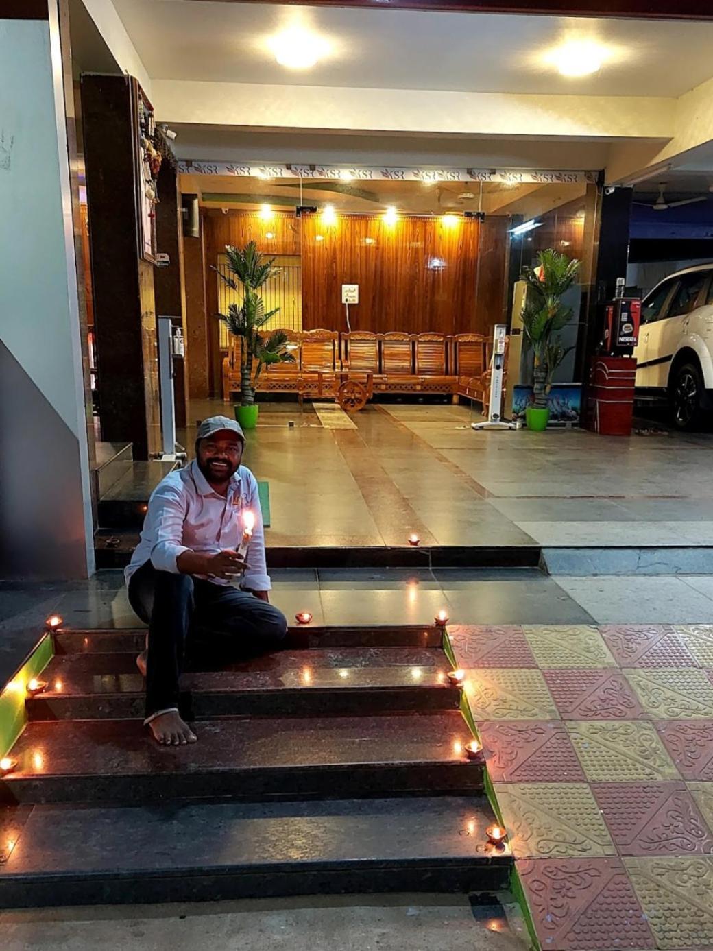 Hotel Ksr Srikalahasti Exterior photo